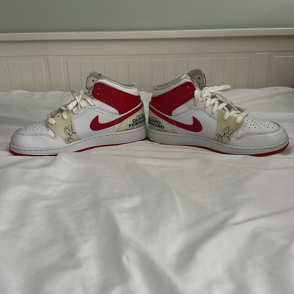 Jordan 1 Mid GS “Rookie Season” - Picture 5 of 6